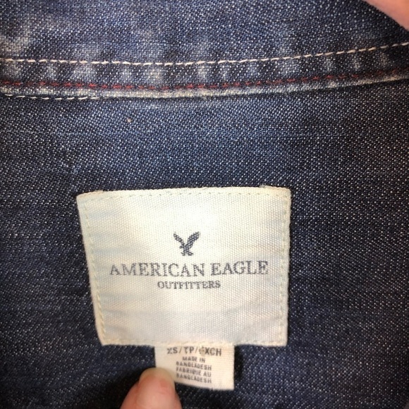 American Eagle Button Up Top‎ - Picture 2 of 4